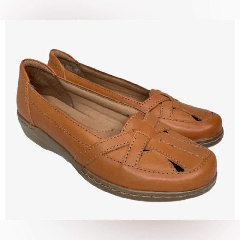 Women's Tan Loafers
